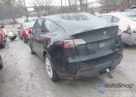 2022 Tesla Model Y Long Range Dual Motor All-Wheel Drive from USA, damaged, VIN 7SAYGDEEXNF331416